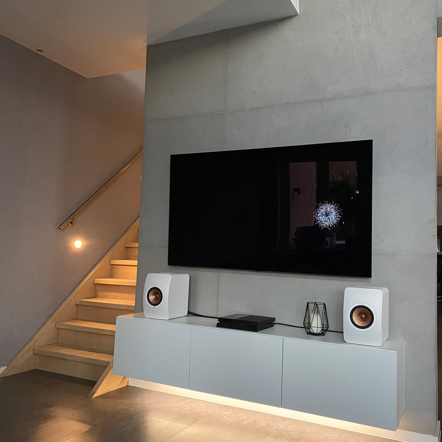 Betonoptik by Farben-Profi Beispielbild Fernsehwand